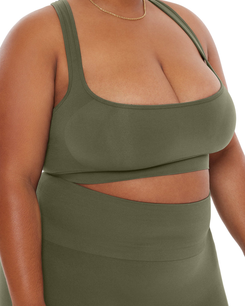 Seamless Medium-Support Padded Racerback Sports Bra