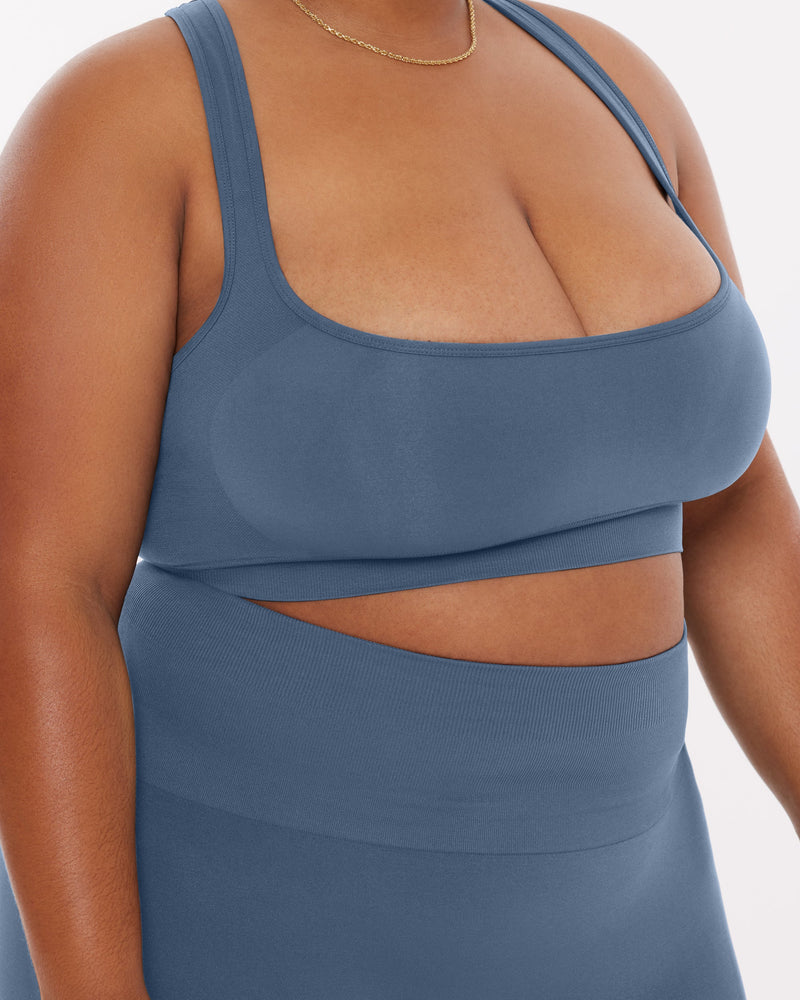 Seamless Medium-Support Padded Racerback Sports Bra