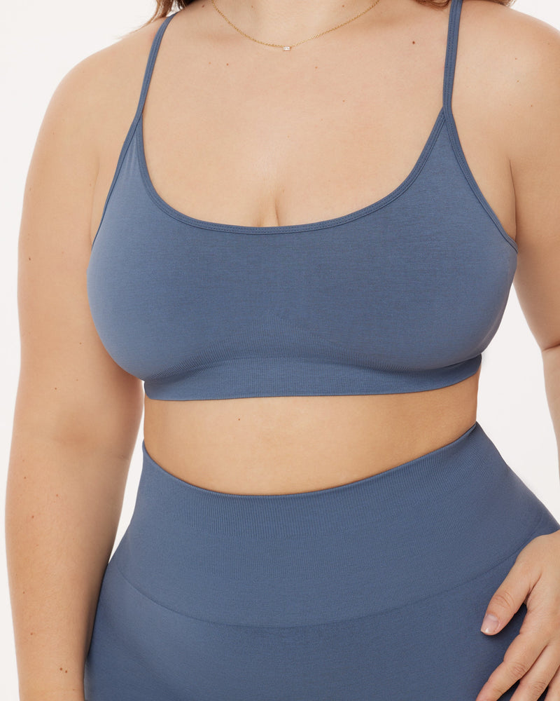 Seamless Padded Sports Bra with Convertible Cami Straps