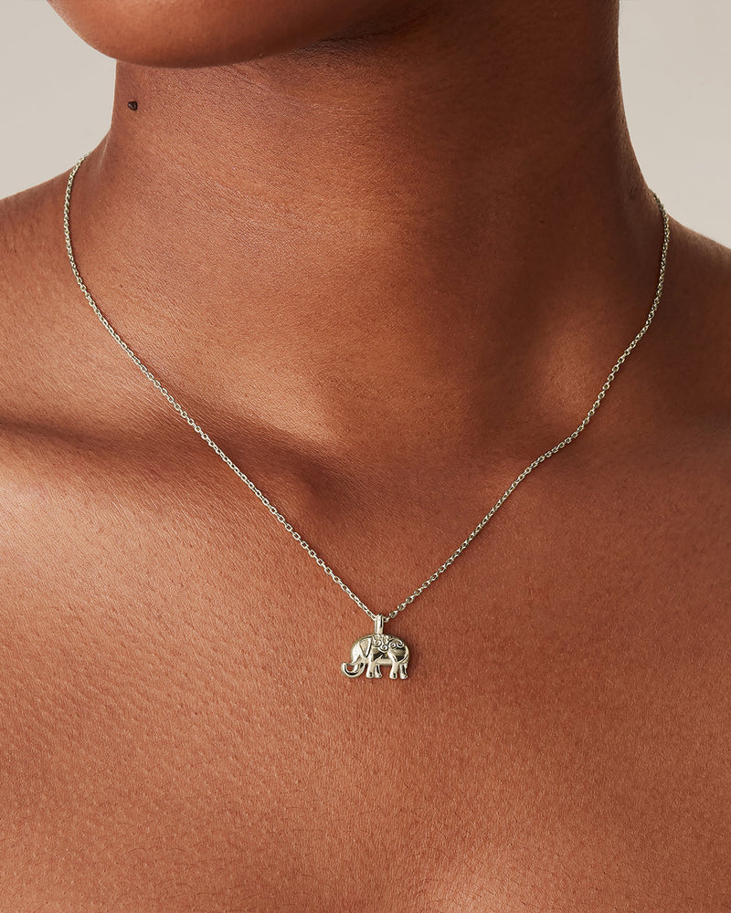 PAVOI - Dainty Elephant Pendant