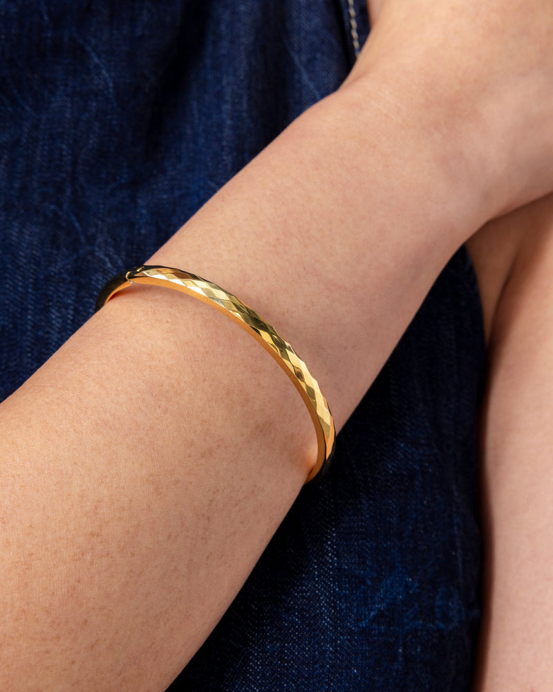 PAVOI - Faceted Bangle