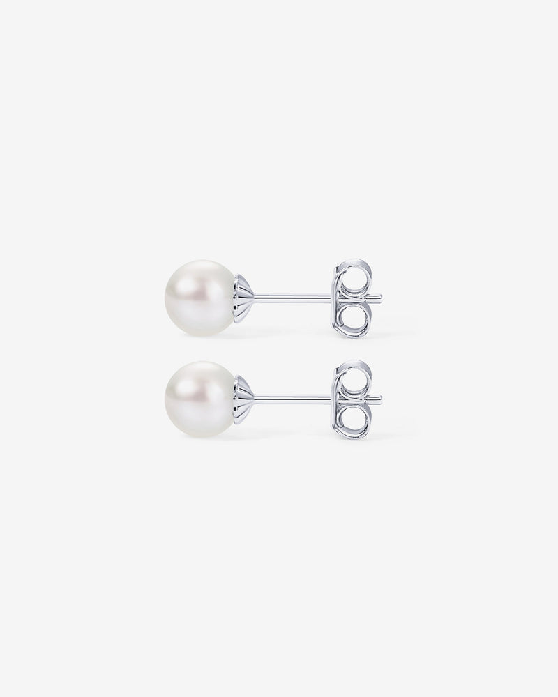 Round White Freshwater Cultured Pearl Earrings