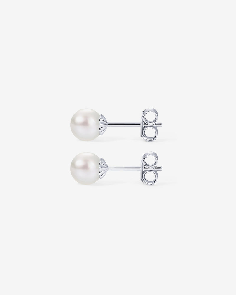 Round White Freshwater Cultured Pearl Earrings