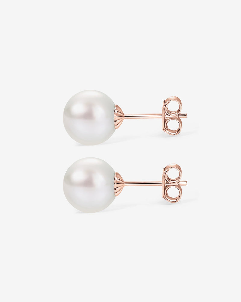 Round White Freshwater Cultured Pearl Earrings