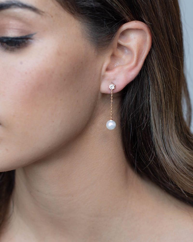 Sola Pearl Studs