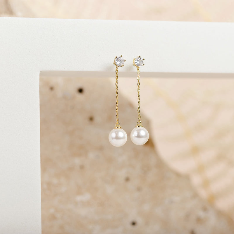 Sola Pearl Studs